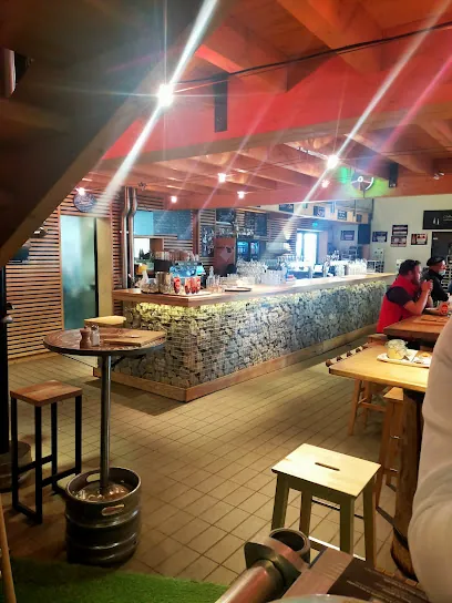le BMB, le bar restaurant de la brasserie du Mont Blanc